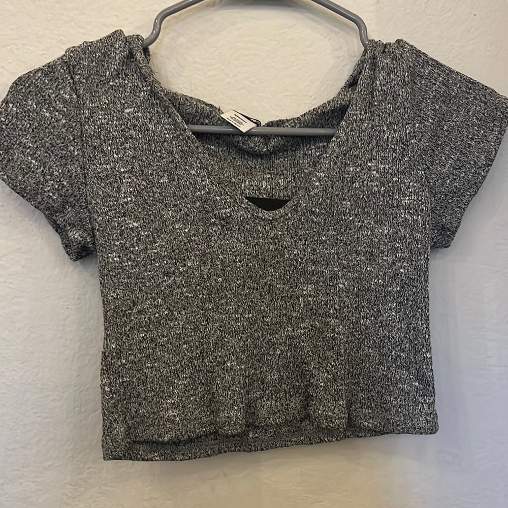 NWT Women’s Grey Crop Top